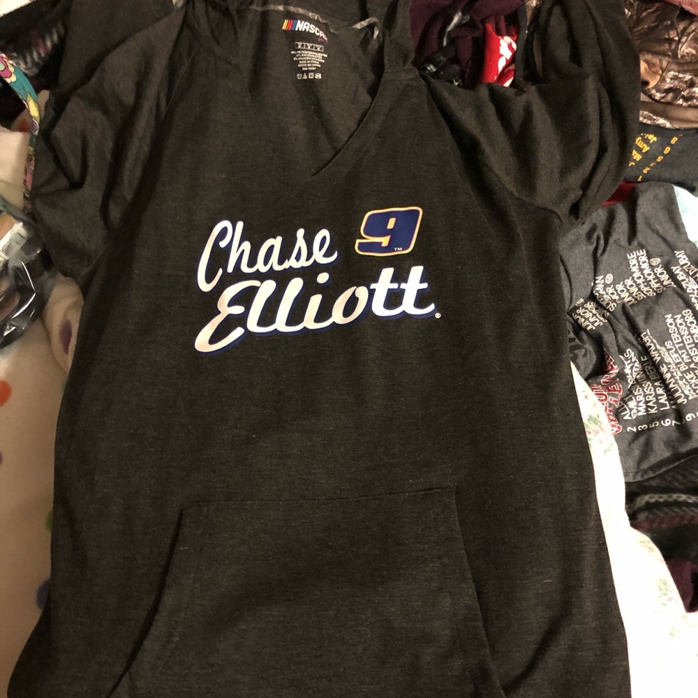 Chase Elliott shirt.